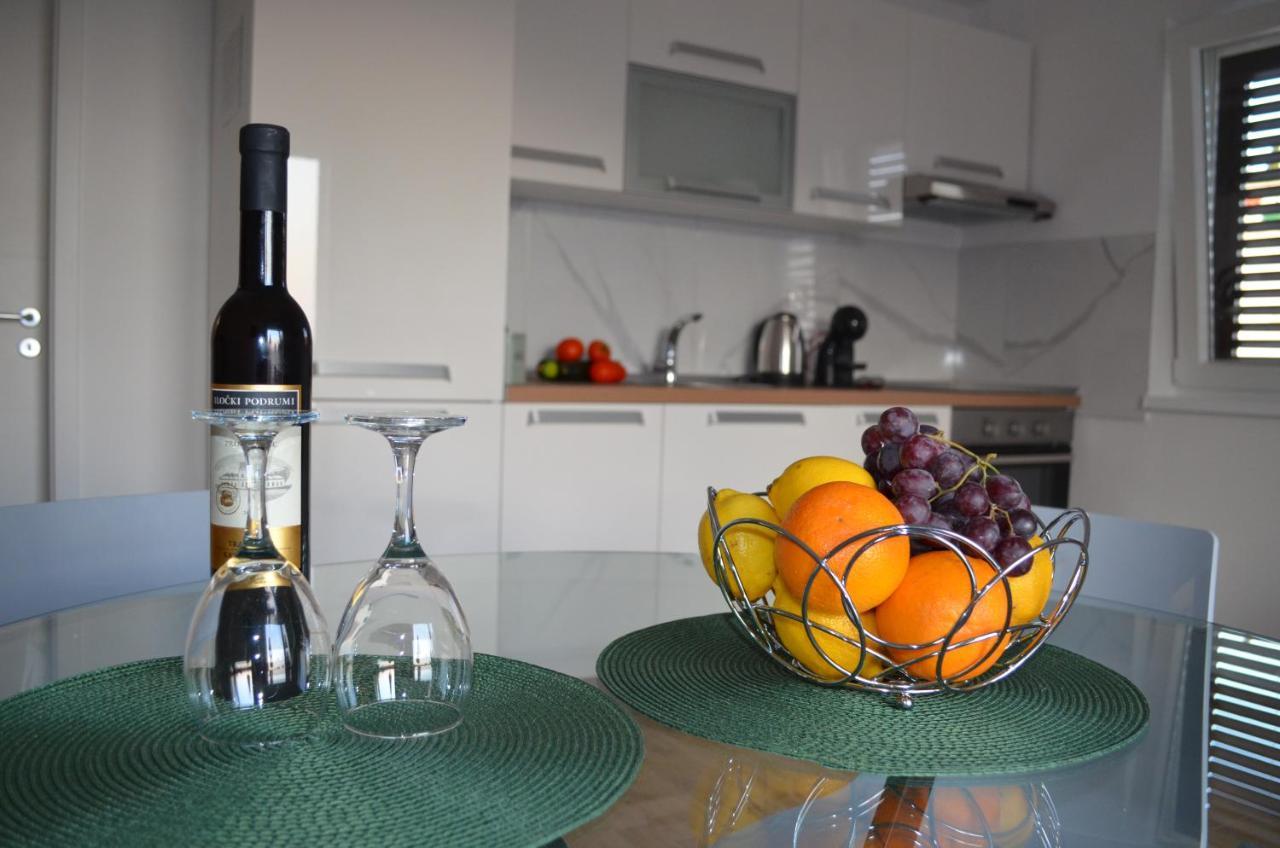 Apartmani V&V - New Apartments Муртер Экстерьер фото